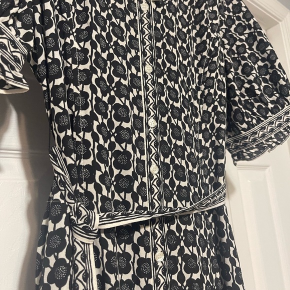 NWT Button-down Dress size M - Picture 6 of 6